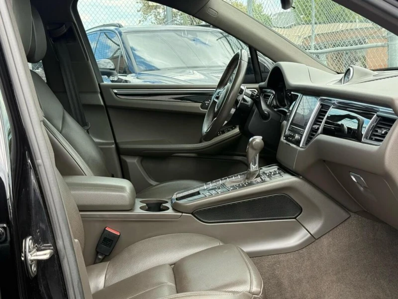 Porsche Macan * S AWD| SUNROOF| NAVI| BACKUP * CARFAX * ЦЕНА ДО , снимка 11 - Автомобили и джипове - 53044068