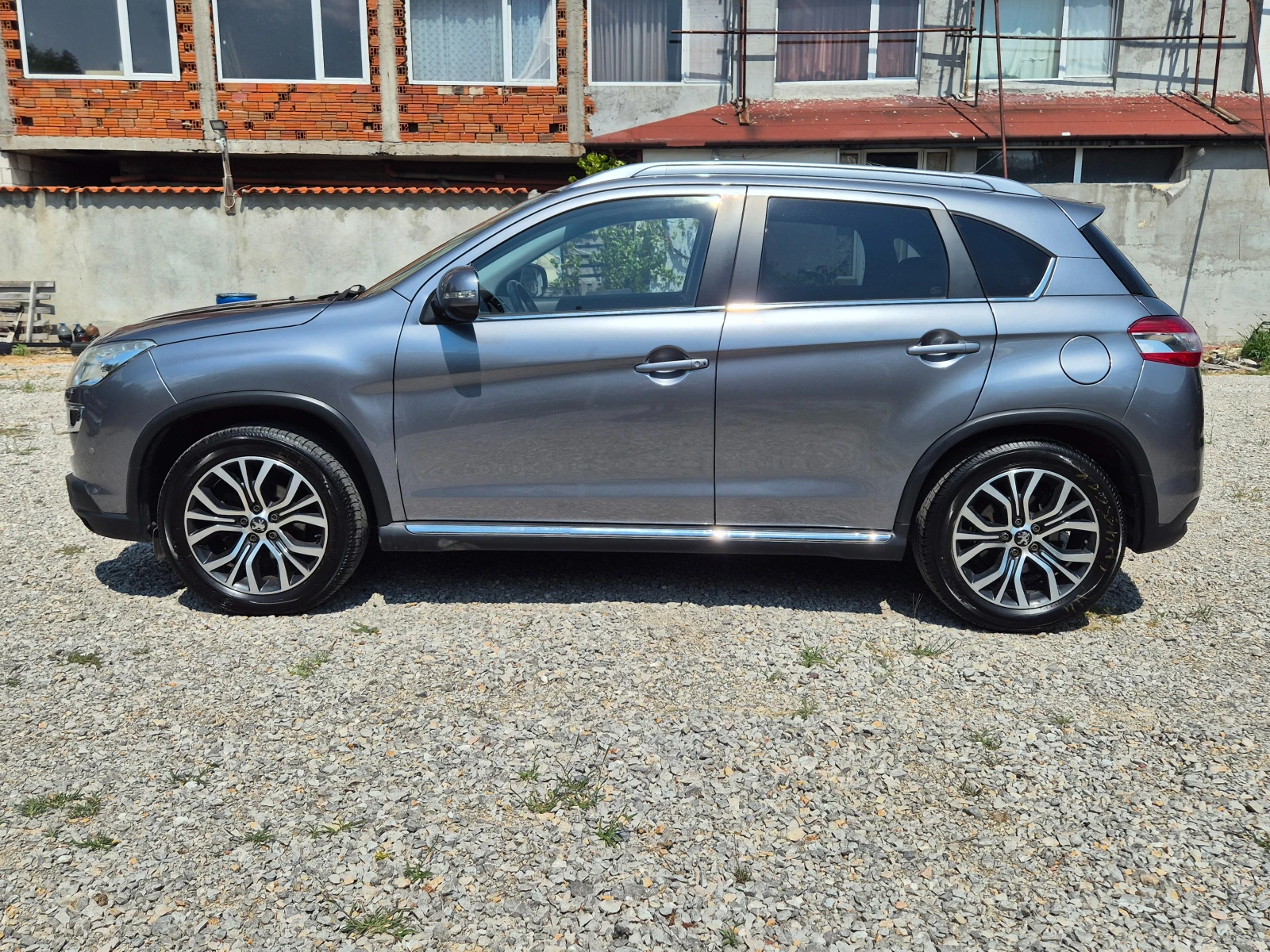 Peugeot 4008 1.8HDI - 4x4 - изображение 3