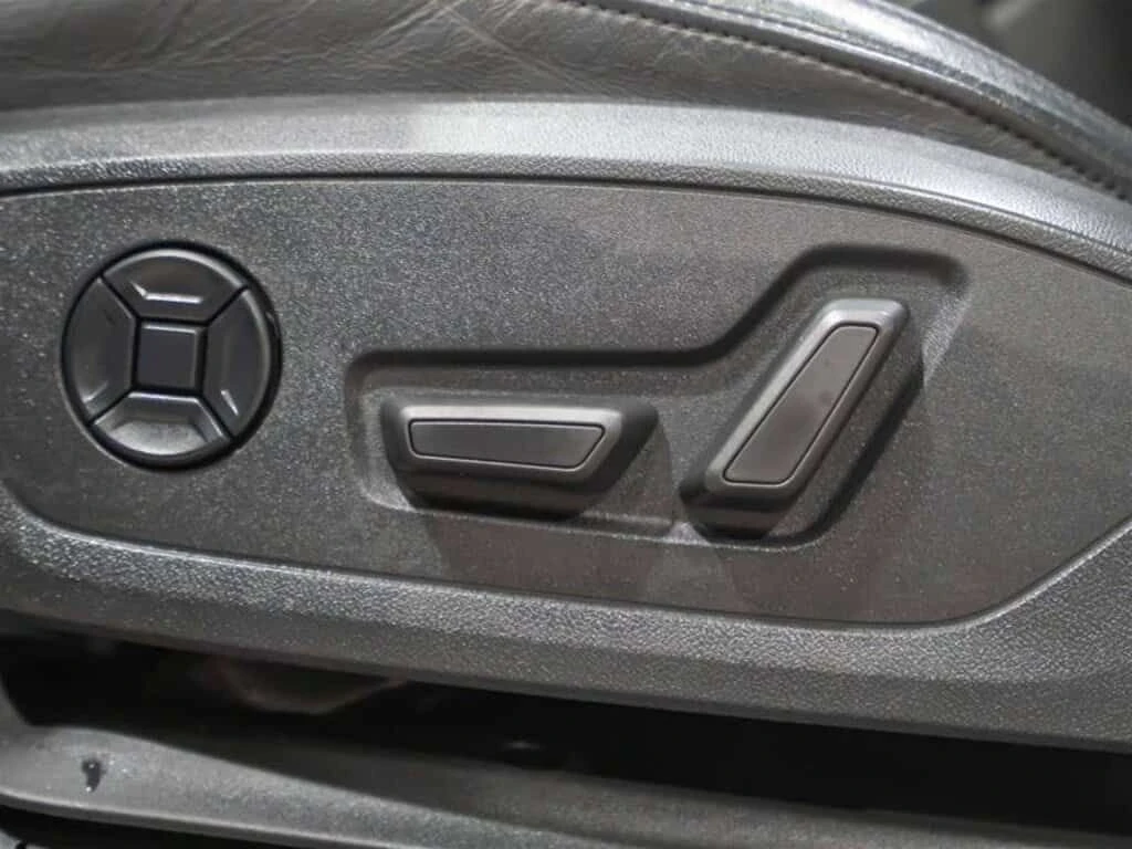 Audi Q3 45 2.0T Progressiv quat , снимка 12 - Автомобили и джипове - 53846817