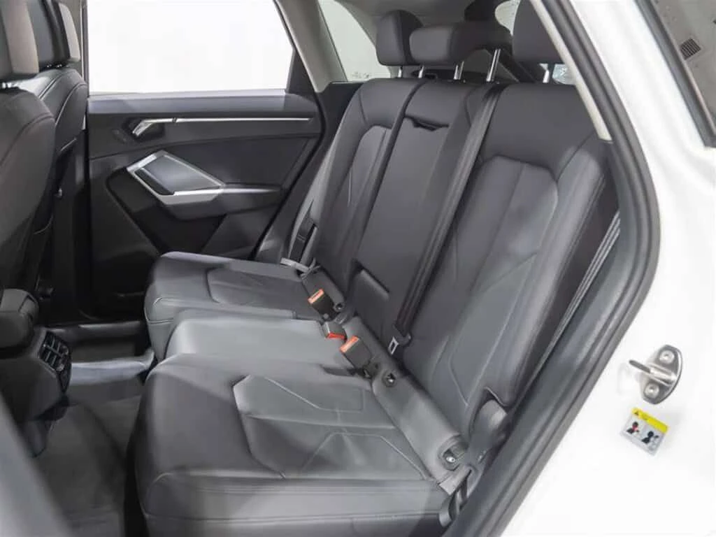 Audi Q3 45 2.0T Progressiv quat , снимка 13 - Автомобили и джипове - 53846817