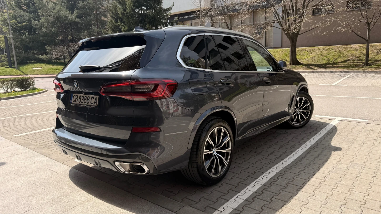 BMW X5 1-ви собственик, Laser, Individual, Swarowski, Sky, снимка 4 - Автомобили и джипове - 54183537