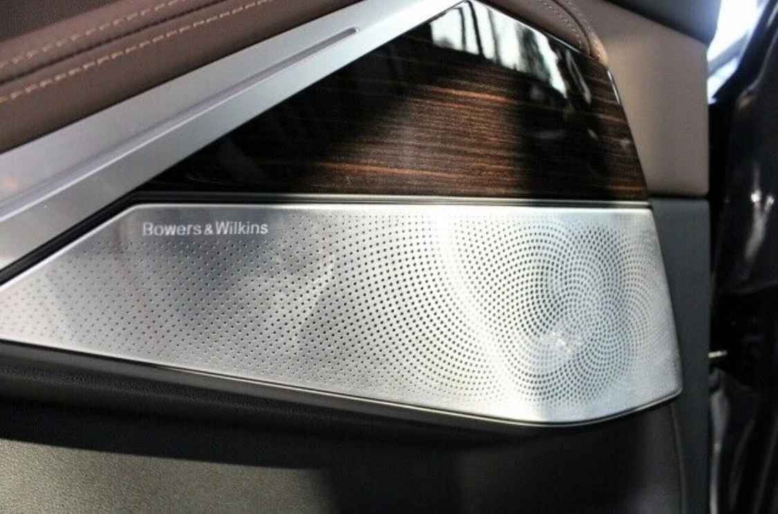 BMW X5 Sky lounge, B&W, Laser, Individual, Swarowski, снимка 14 - Автомобили и джипове - 54183537