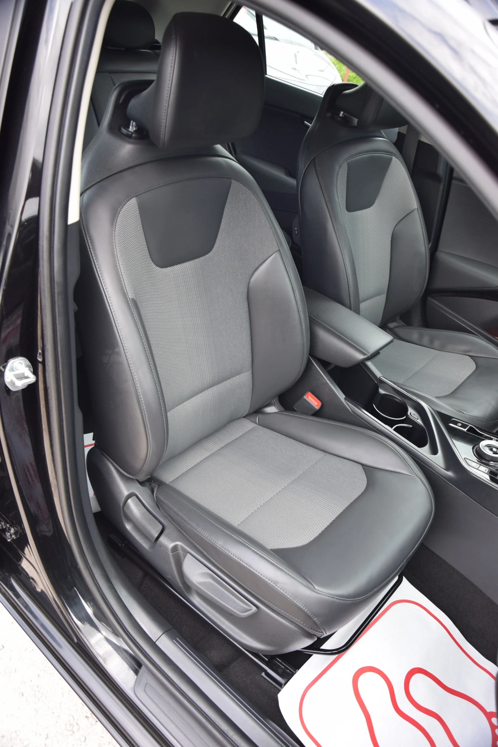 Kia Niro 65kw 204 hp SOH 100% | Mobile.bg � ����������� 14