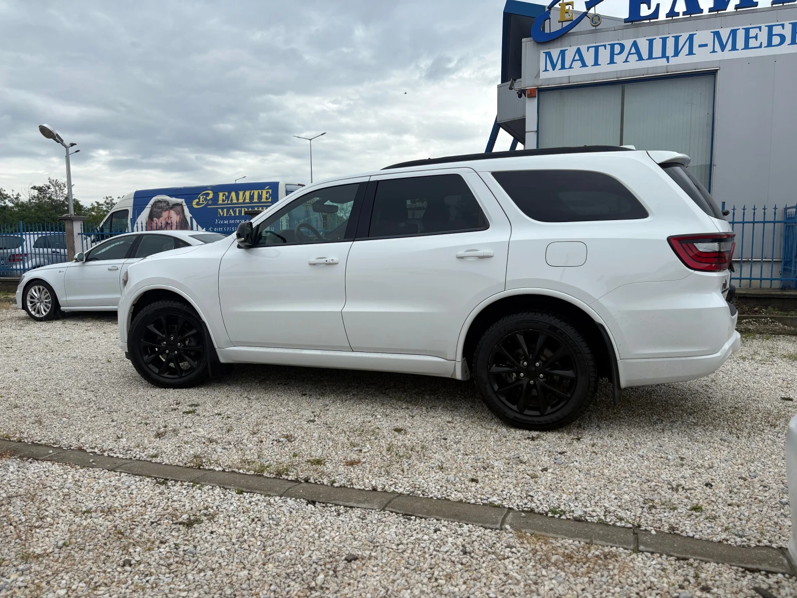 Dodge Durango 3.6 GT, снимка 4 - Автомобили и джипове - 54641917