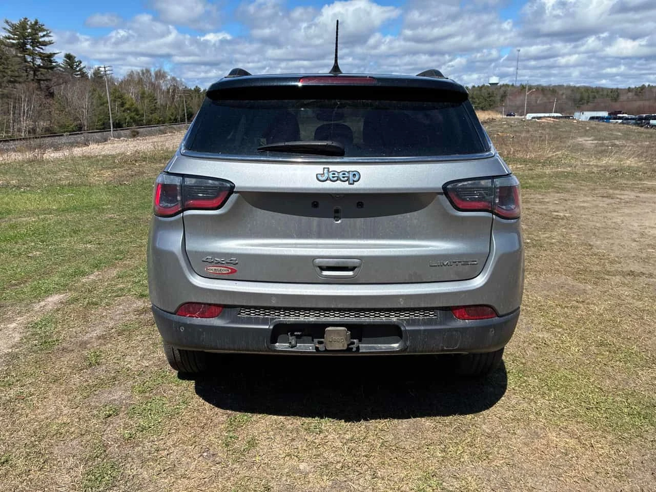 Jeep Compass * Limited * CARFAX * ПОДГРЕВИ * ПАНО * KEYLESS * , снимка 4 - Автомобили и джипове - 54775114