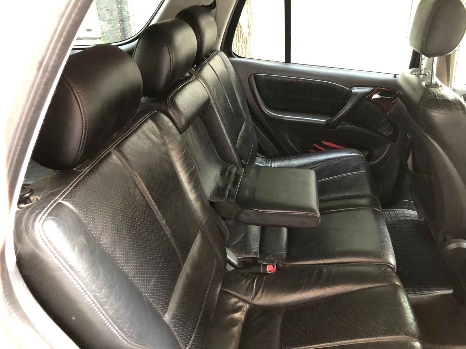 Mercedes-Benz ML 270, снимка 13 - Автомобили и джипове - 55132770
