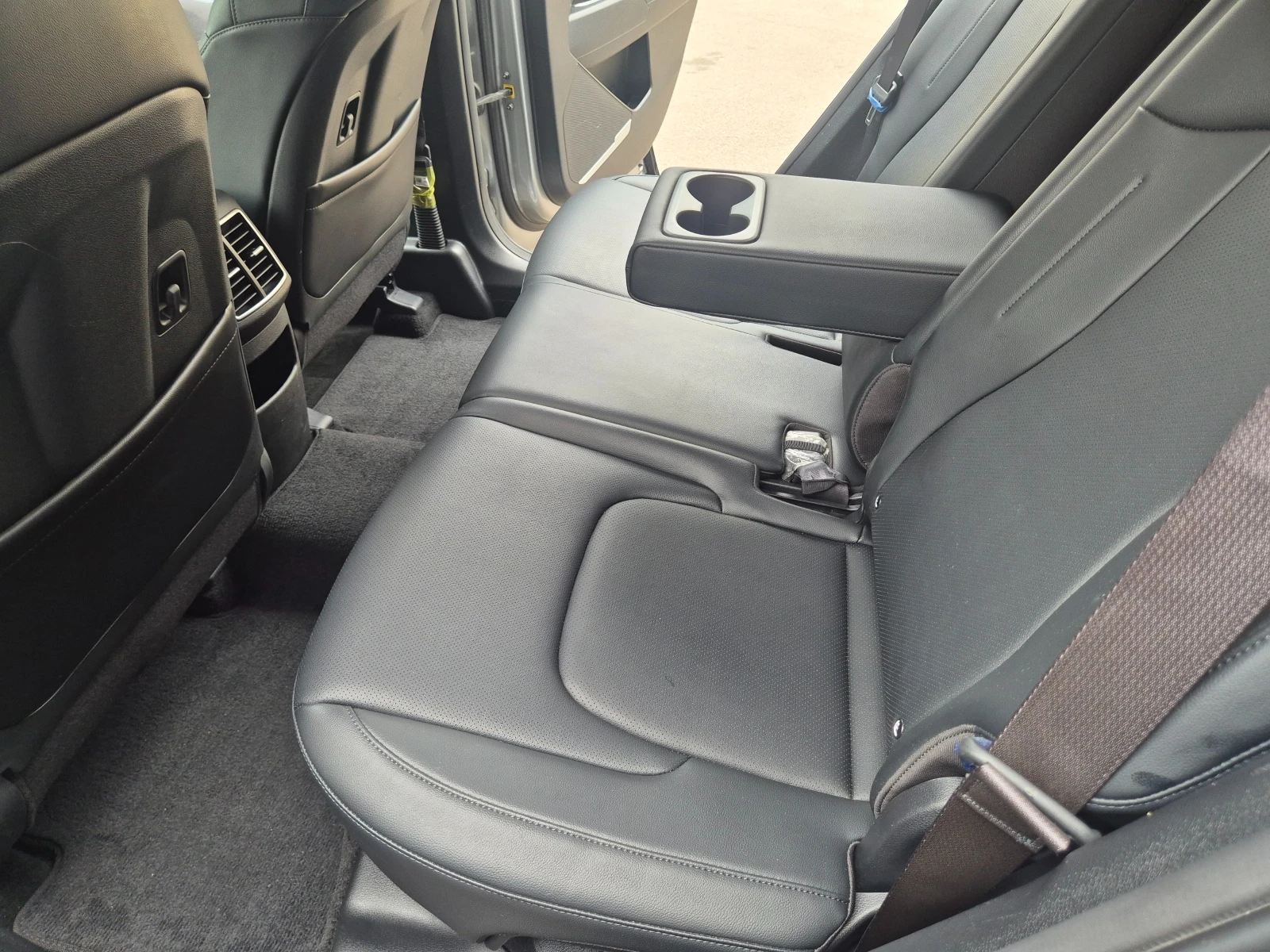 Kia Sportage 2.0 cm3 4x2 наличен в БГ, снимка 6 - Автомобили и джипове - 55208020