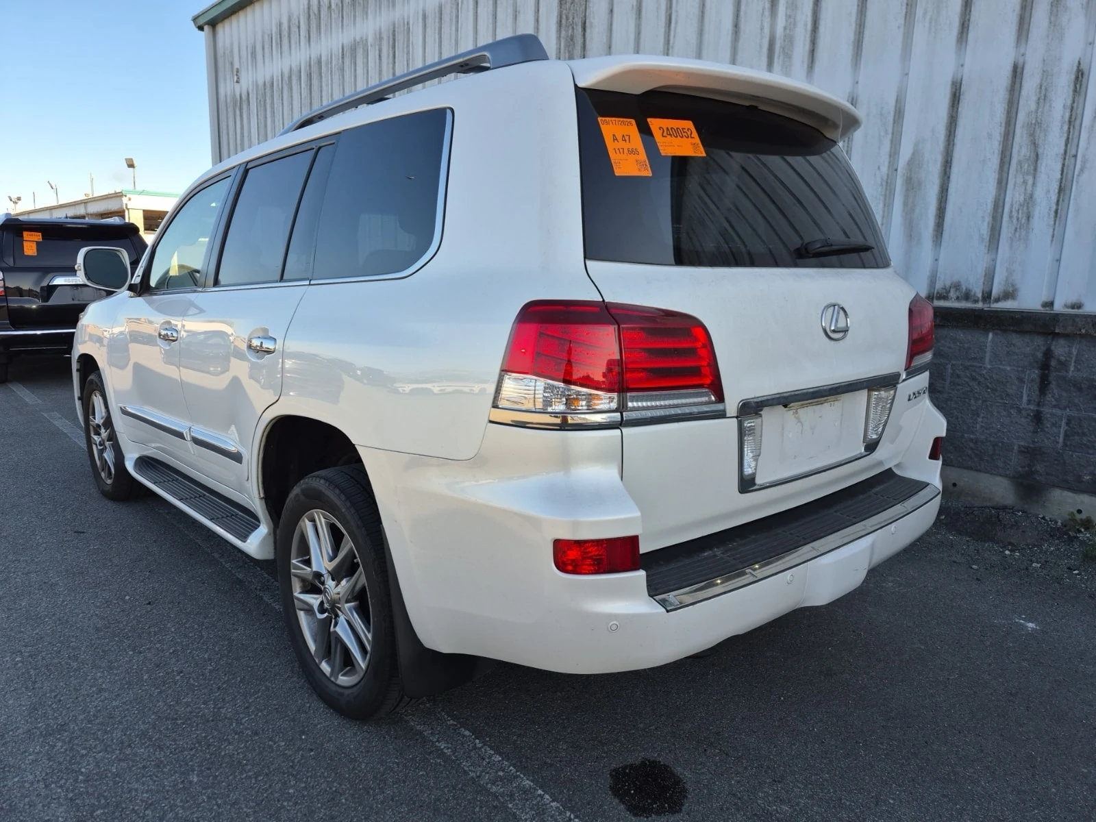 Lexus LX 570 * 2 ����� * TV * MARK LEVINSON * CARFAX *  | Mobile.bg � ����������� 4