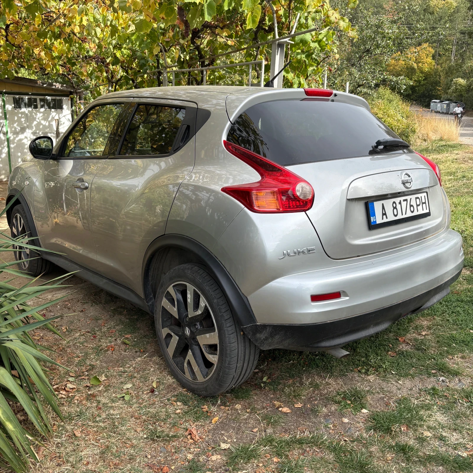 Nissan Juke, снимка 3 - Автомобили и джипове - 56449564
