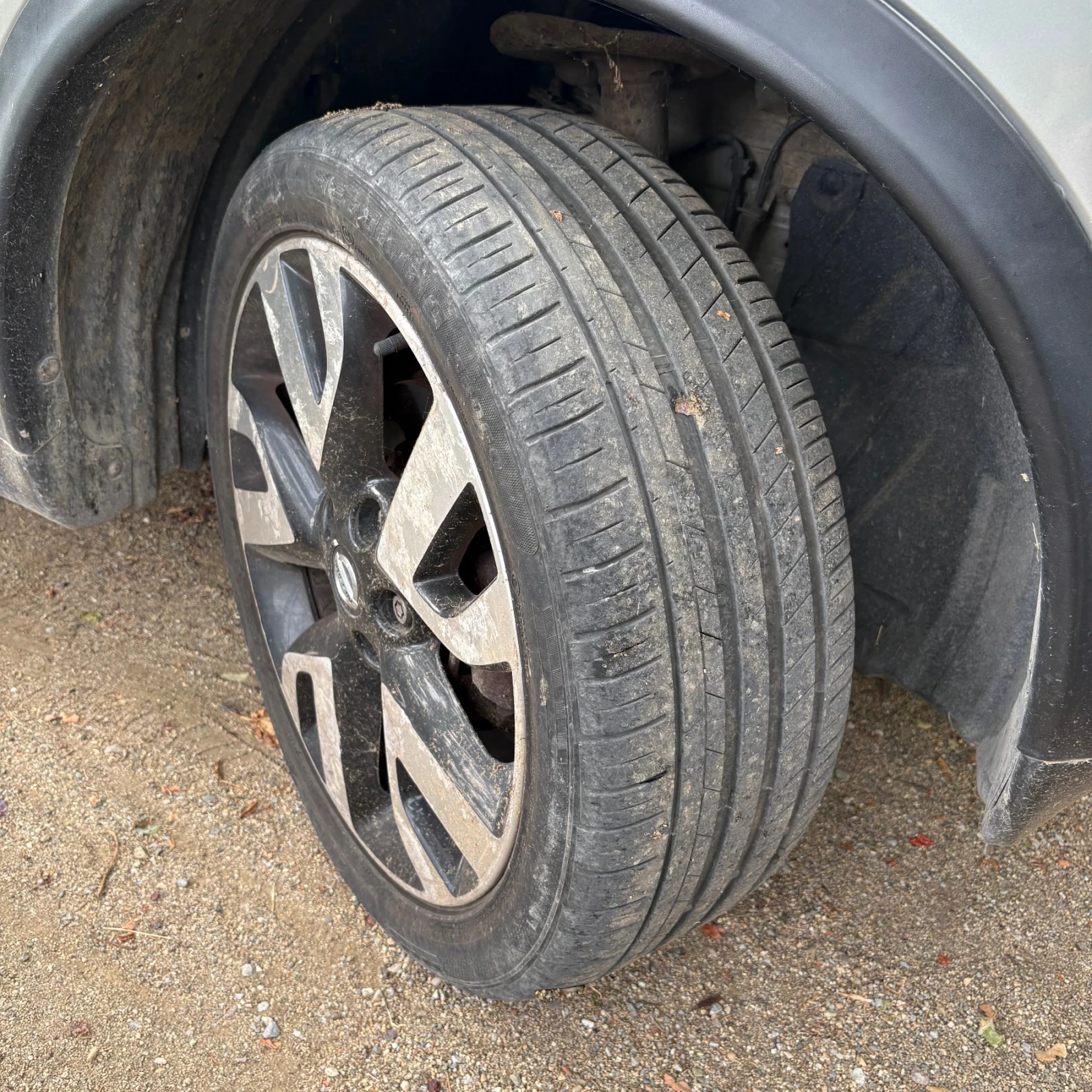 Nissan Juke, снимка 6 - Автомобили и джипове - 56449564