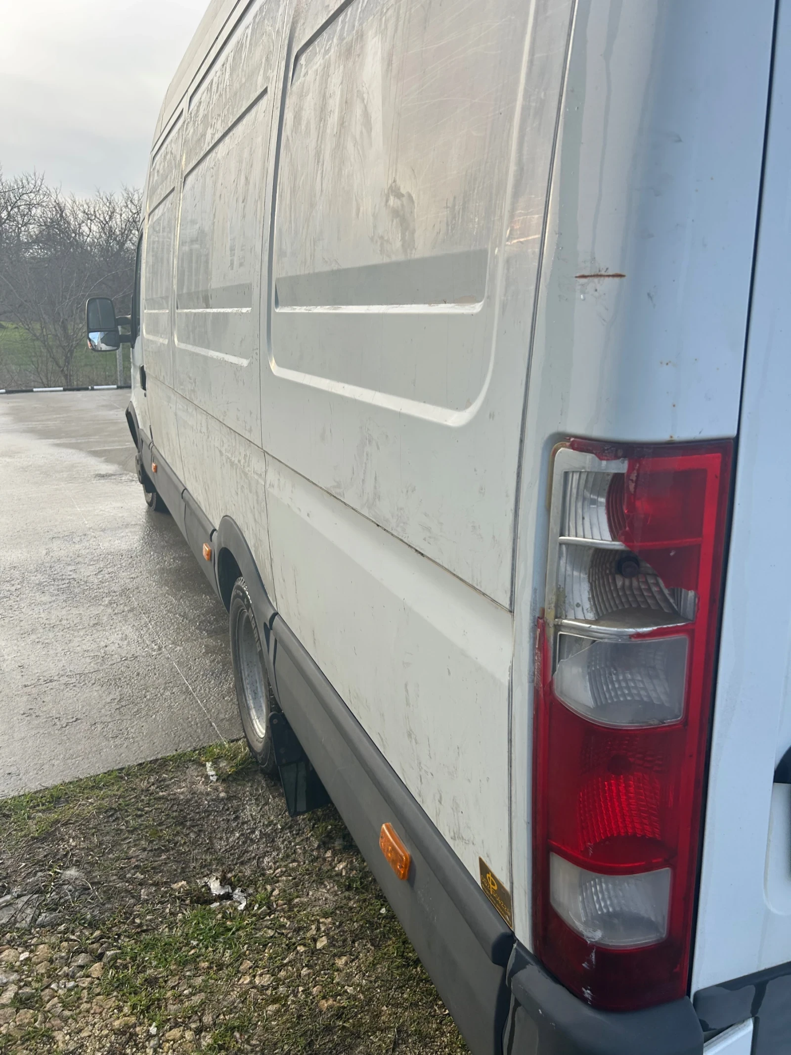 Iveco 35c15 Фургон - изображение 3