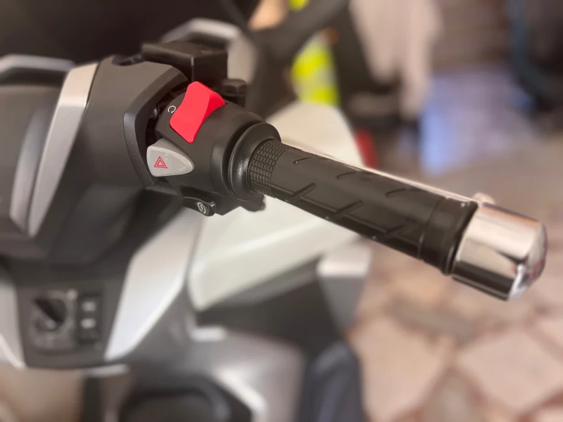 Honda Forza Forza 300 ABS TCS, снимка 11 - Мотоциклети и мототехника - 52486567