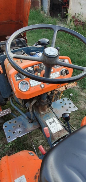 Трактор Kubota B5001, снимка 7