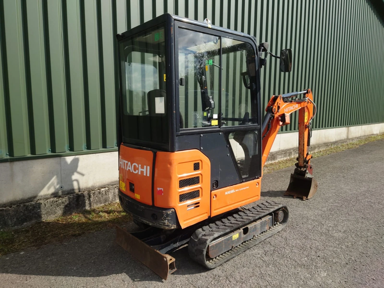 Багер Hitachi ZX19-5A CR - изображение 8