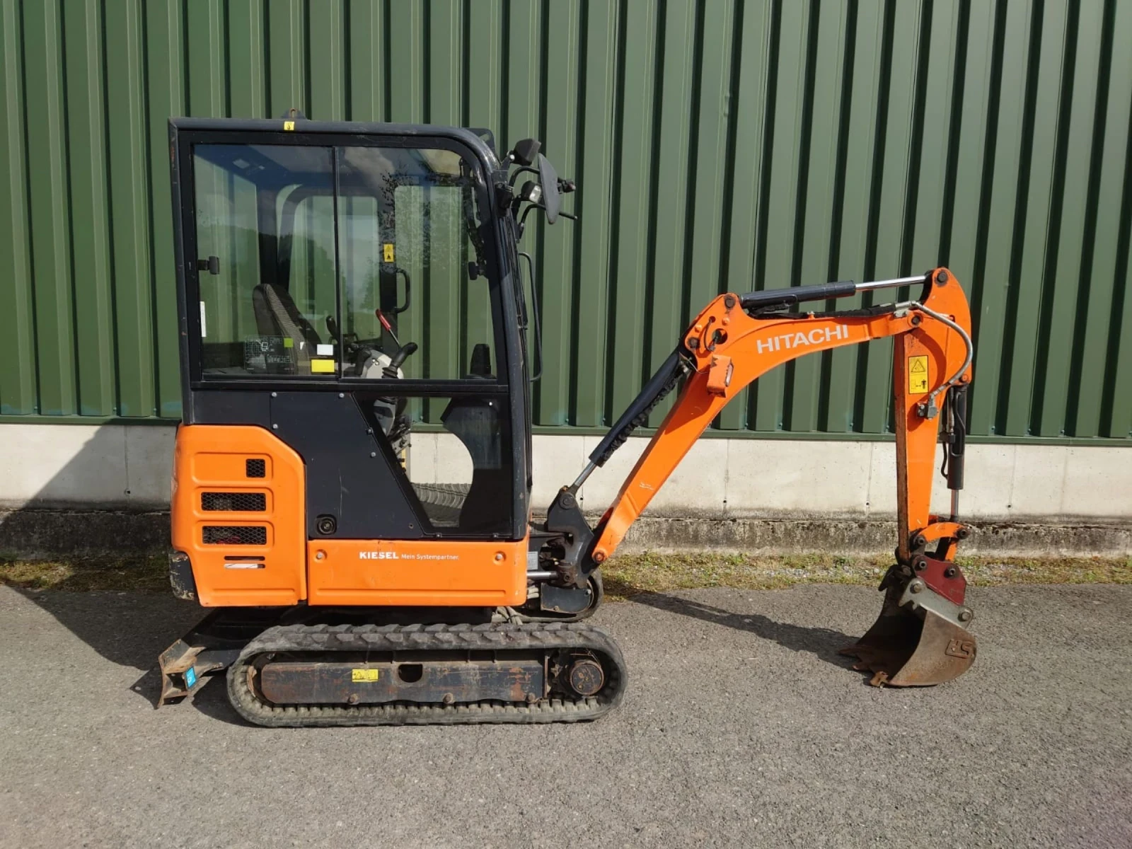 Багер Hitachi ZX19-5A CR - изображение 7