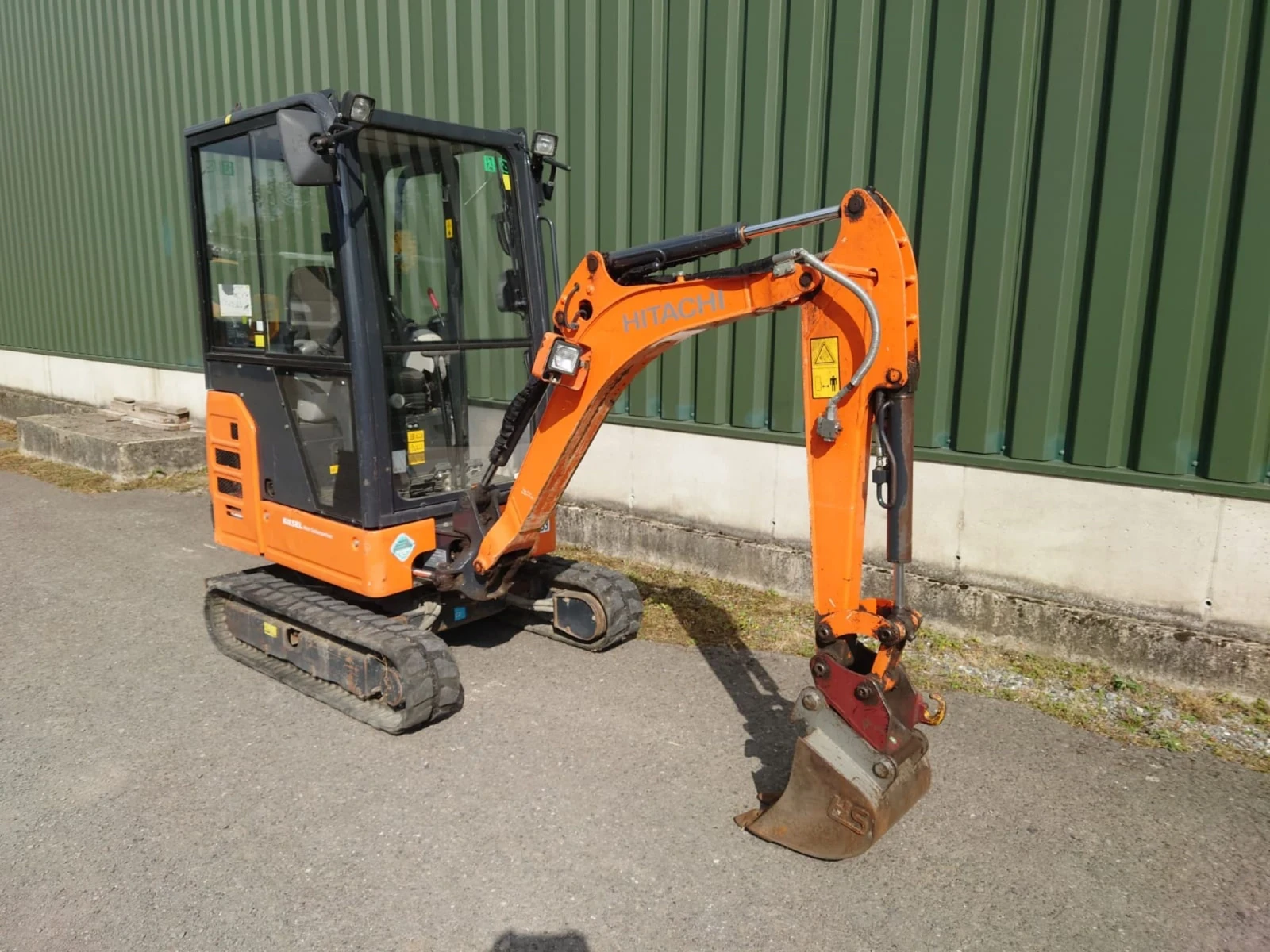 Багер Hitachi ZX19-5A CR - изображение 3