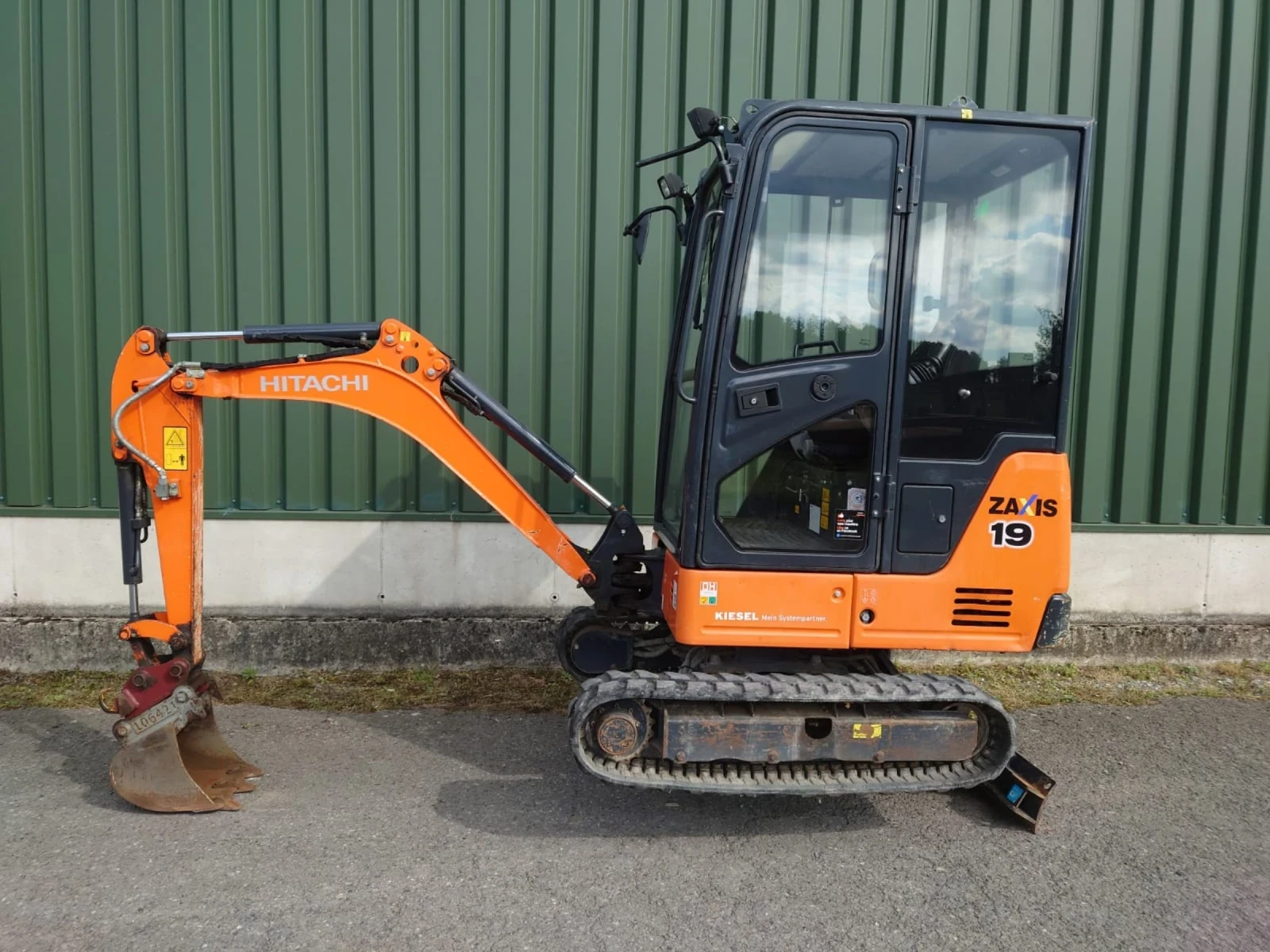 Багер Hitachi ZX19-5A CR - изображение 5