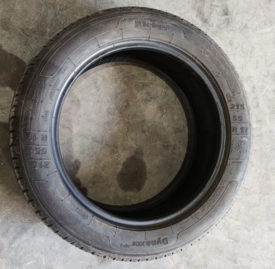 Гуми Летни 215/55R17, снимка 3 - Гуми и джанти - 55092428