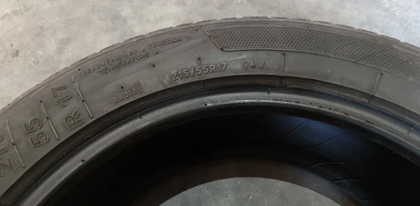 Гуми Летни 215/55R17, снимка 5 - Гуми и джанти - 55092428
