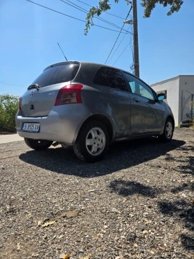 Toyota Yaris 1.3 АГУ/Климатик, снимка 4
