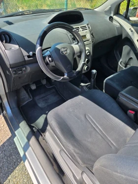 Toyota Yaris 1.3 АГУ/Климатик, снимка 9