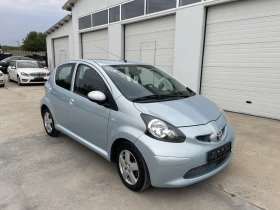 Toyota Aygo 1.0i* 140000km* Нова* UNIKAT* , снимка 11