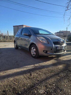 Toyota Yaris 1.3 АГУ/Климатик - 2700 € / 5280.74 лв. - 32758580 3