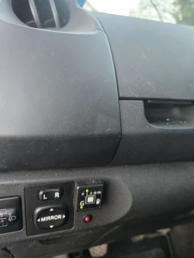 Toyota Yaris 1.3 АГУ/Климатик - 2700 € / 5280.74 лв. - 32758580 11