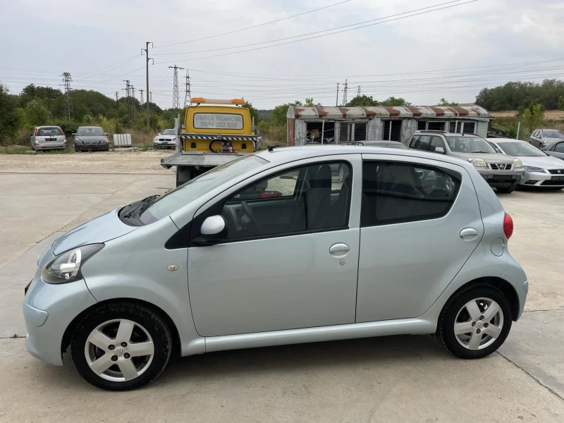 Toyota Aygo 1.0i* 140000km* Нова* UNIKAT* , снимка 4 - Автомобили и джипове - 38530086