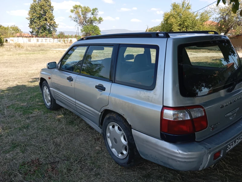 Subaru Forester 2.0 turbo 170, снимка 17 - Автомобили и джипове - 47477091