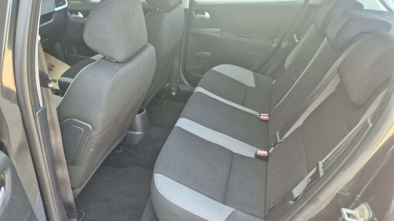 Peugeot 207 1.4 газ/бензин 75к.с., снимка 13 - Автомобили и джипове - 50810300