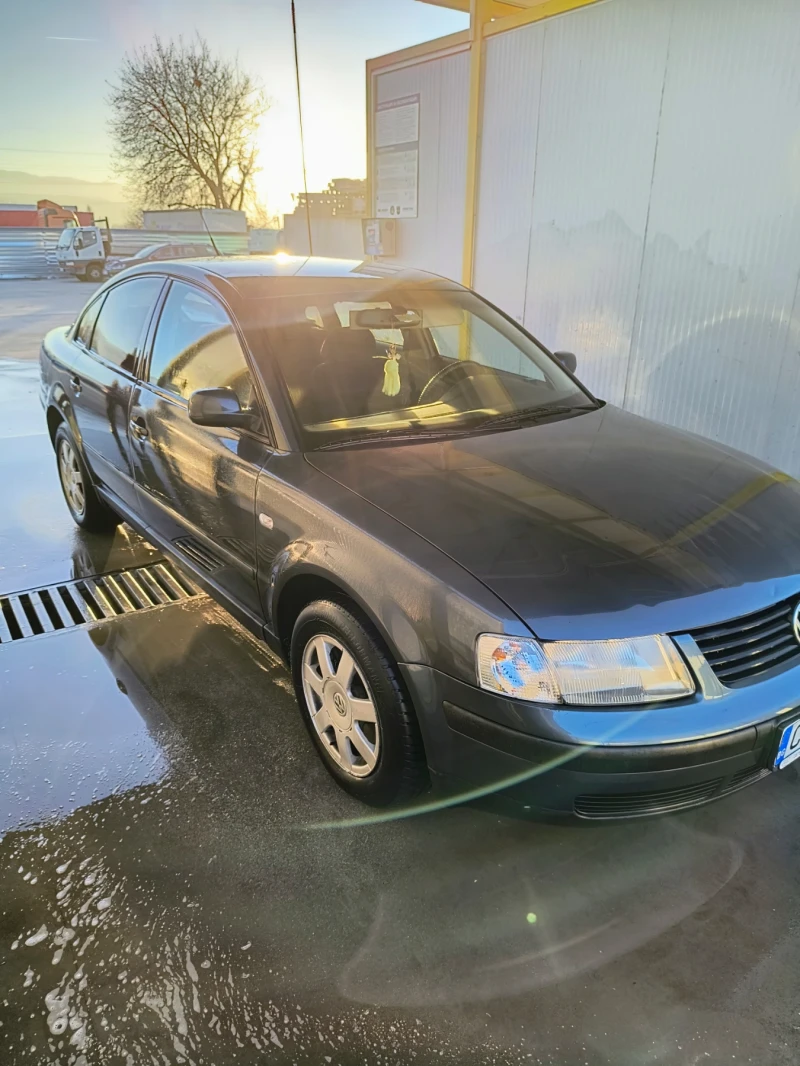 VW Passat, снимка 4 - Автомобили и джипове - 52859003