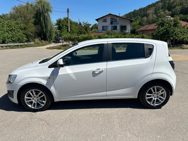 Chevrolet Aveo, снимка 4 - Автомобили и джипове - 52828146