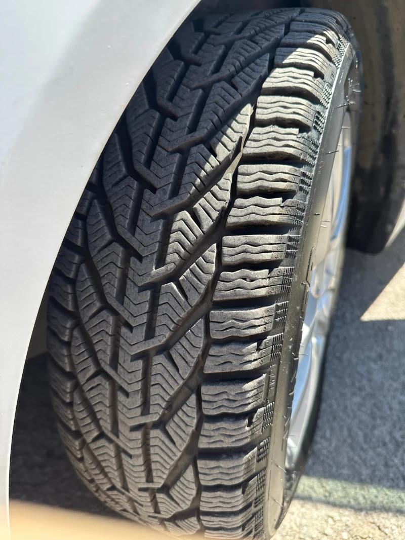 Chevrolet Aveo, снимка 11 - Автомобили и джипове - 52828146