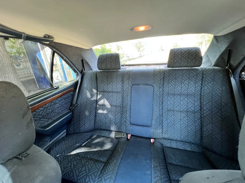 Mercedes-Benz C 200, снимка 6 - Автомобили и джипове - 52424785