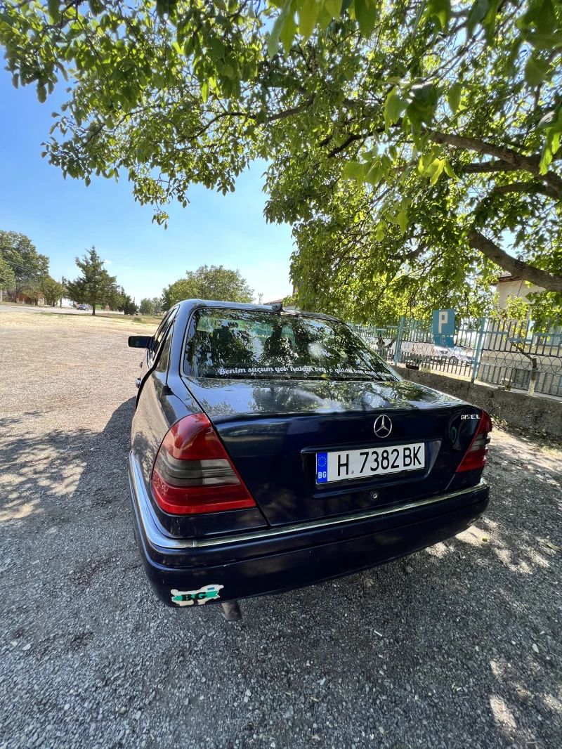 Mercedes-Benz C 200, снимка 3 - Автомобили и джипове - 52424785