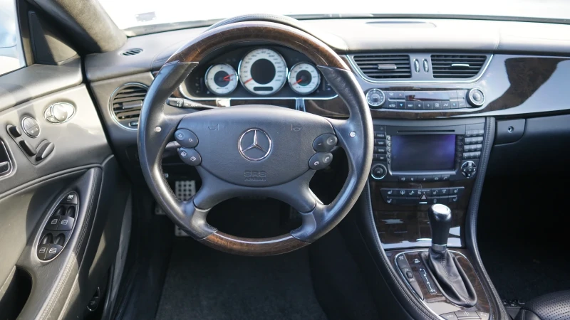Mercedes-Benz CLS 55 AMG, снимка 9 - Автомобили и джипове - 52676897