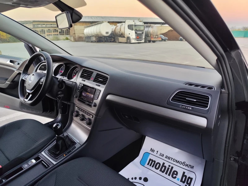 VW Golf 1.6TDI-105кс-EURO-6, снимка 17 - Автомобили и джипове - 53134069