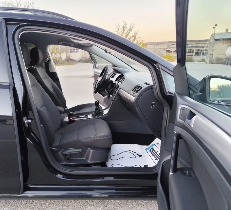 VW Golf 1.6TDI-105кс-EURO-6, снимка 13 - Автомобили и джипове - 53134069