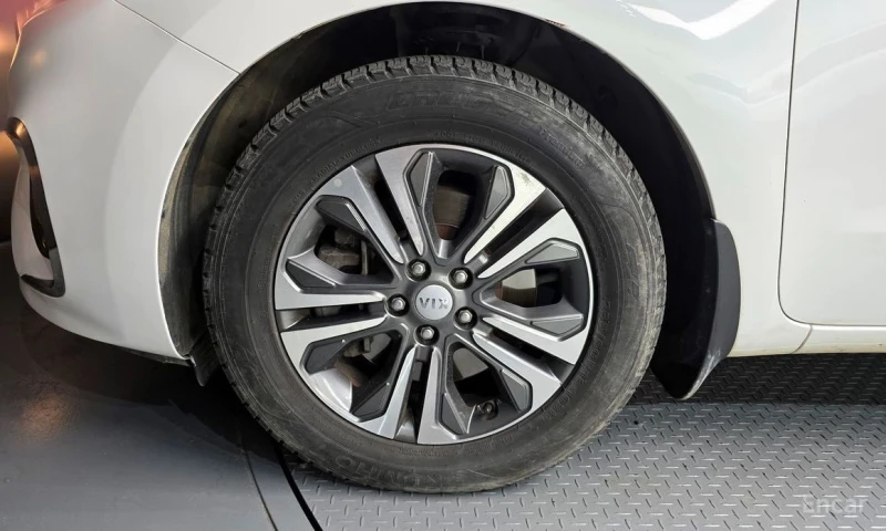 Kia Carnival, снимка 5 - Автомобили и джипове - 53185916