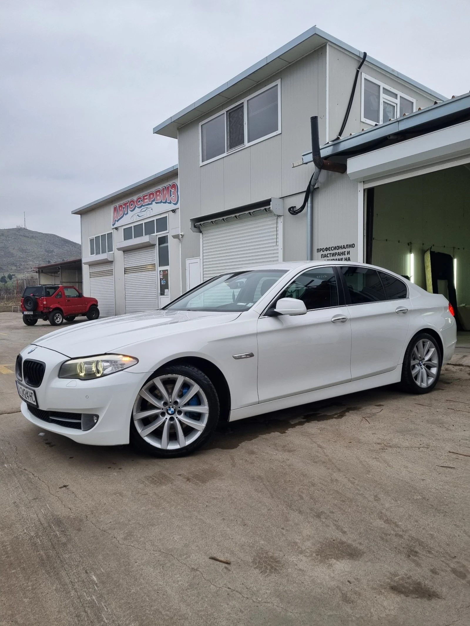 BMW 530 530D 258 коня X-DRIVE 2012 година - изображение 9