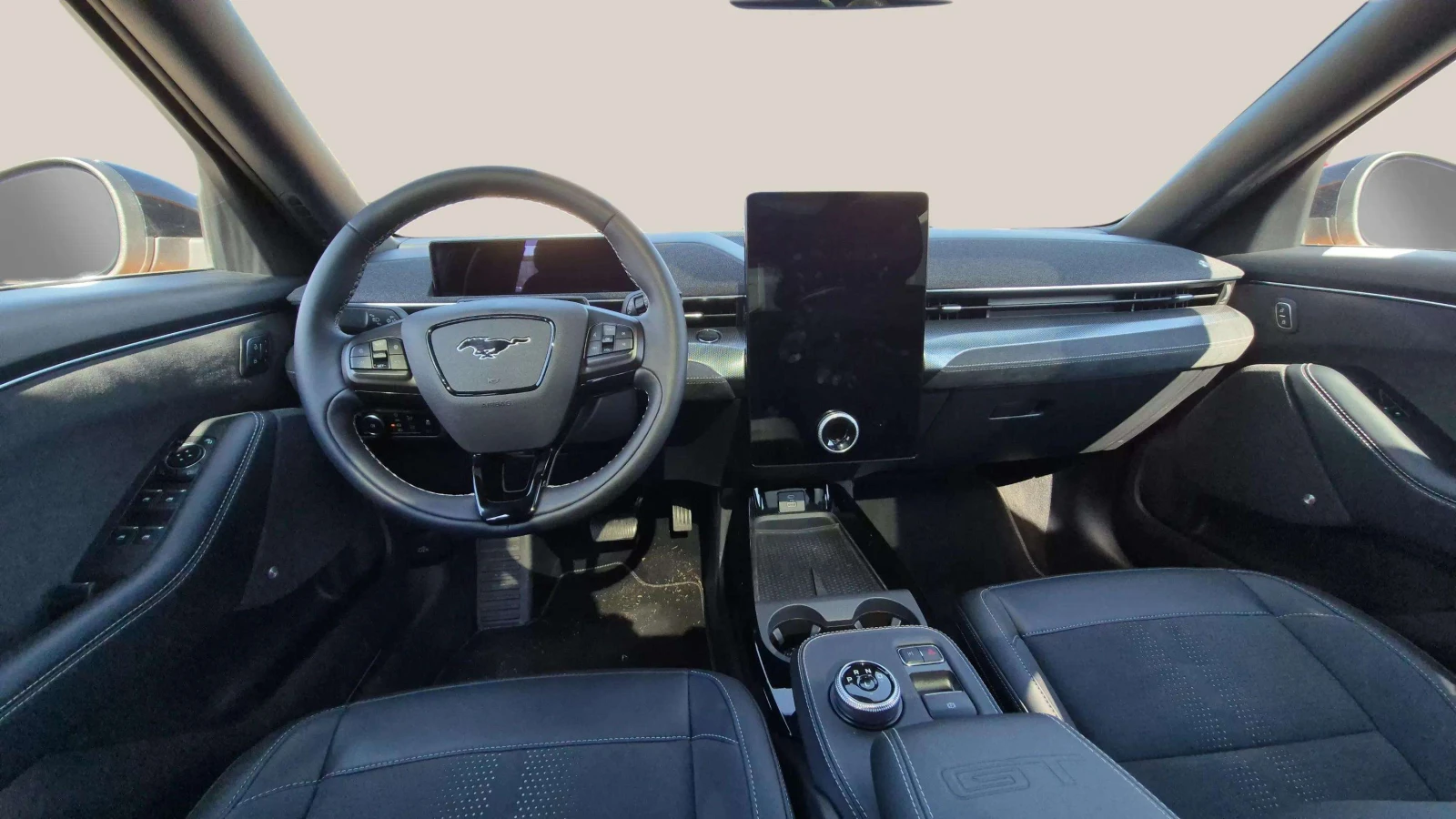 Ford Mustang Mach-E 98 kWh | Mobile.bg   11