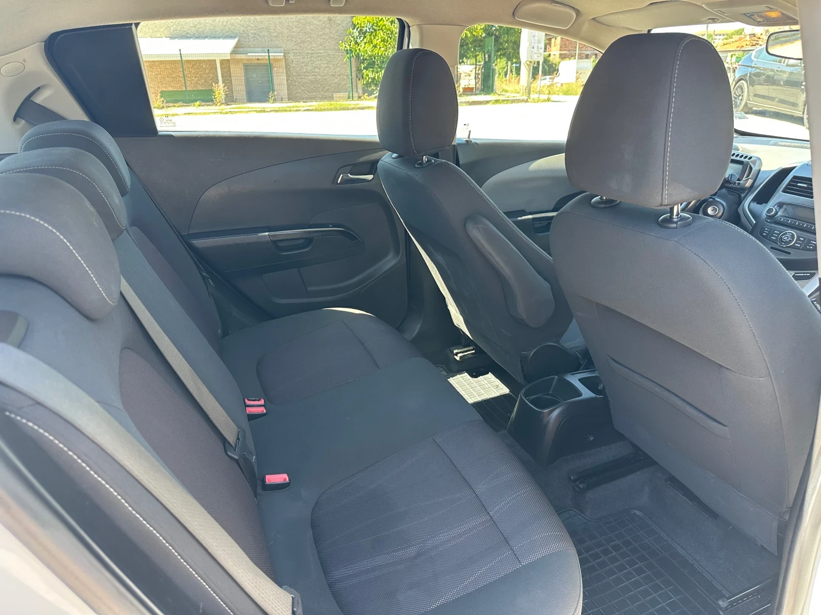 Chevrolet Aveo  - изображение 8