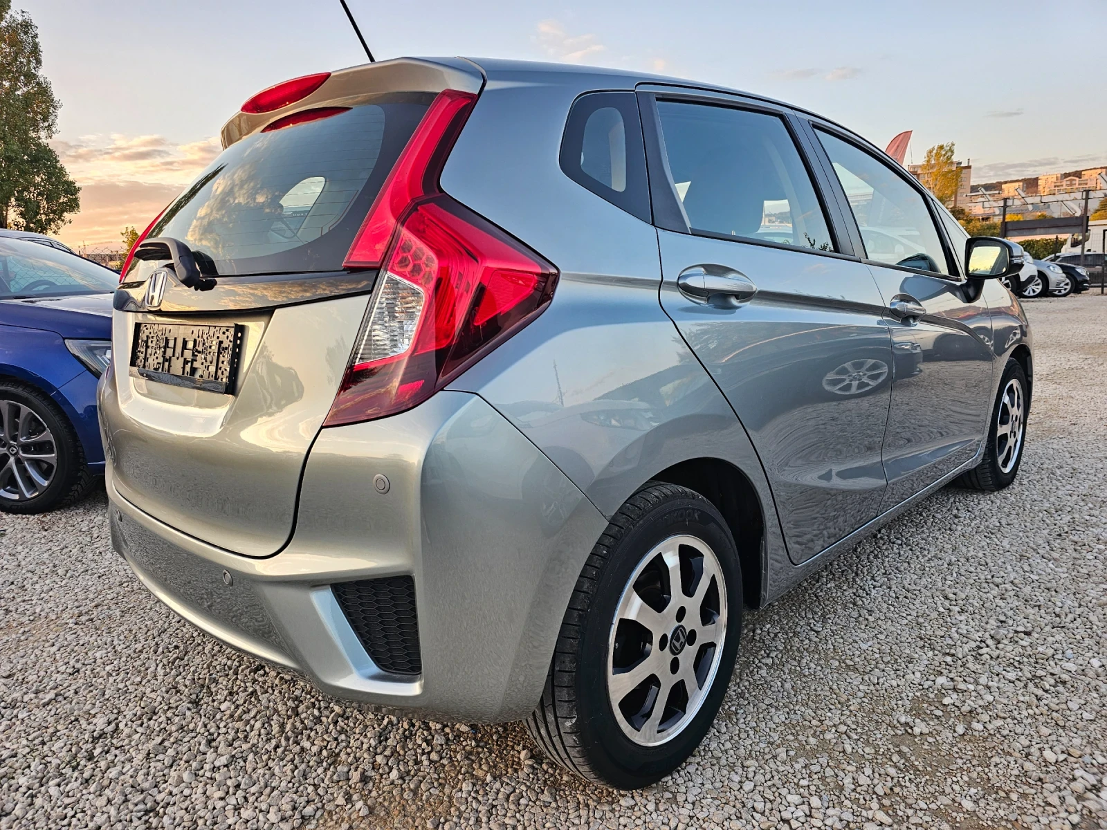 Honda Jazz 1.3i, 102к.с., 93000км.! - изображение 4