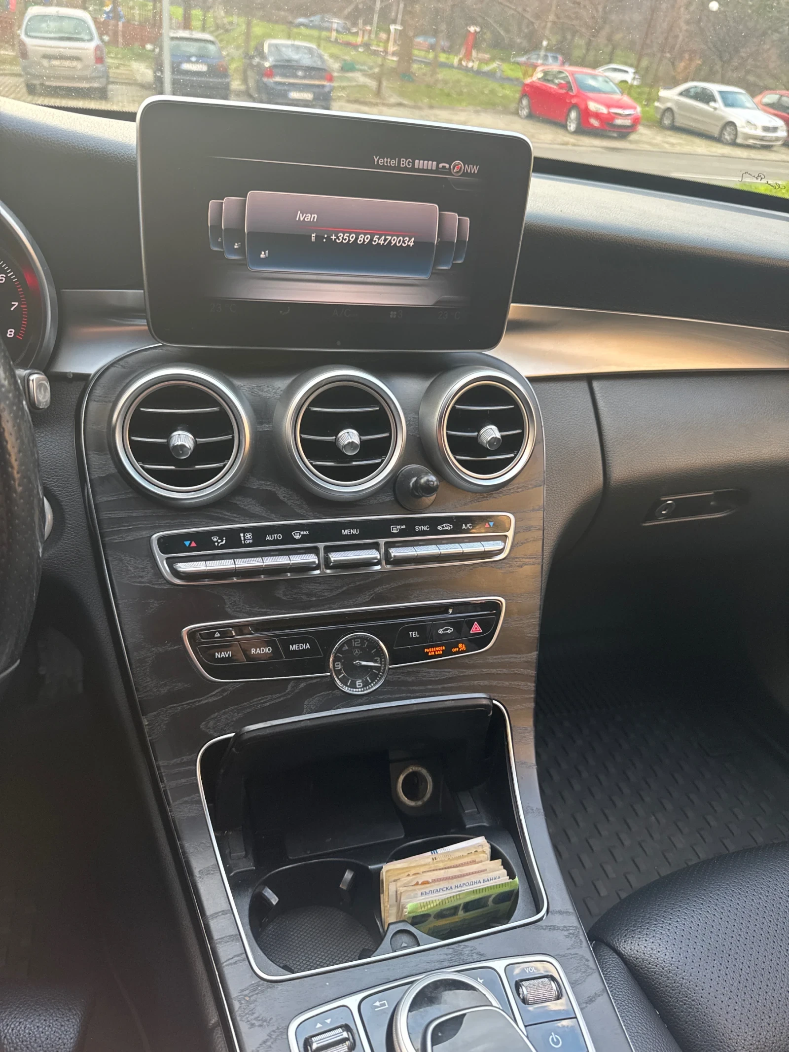 Mercedes-Benz C 300, снимка 12 - Автомобили и джипове - 53801844