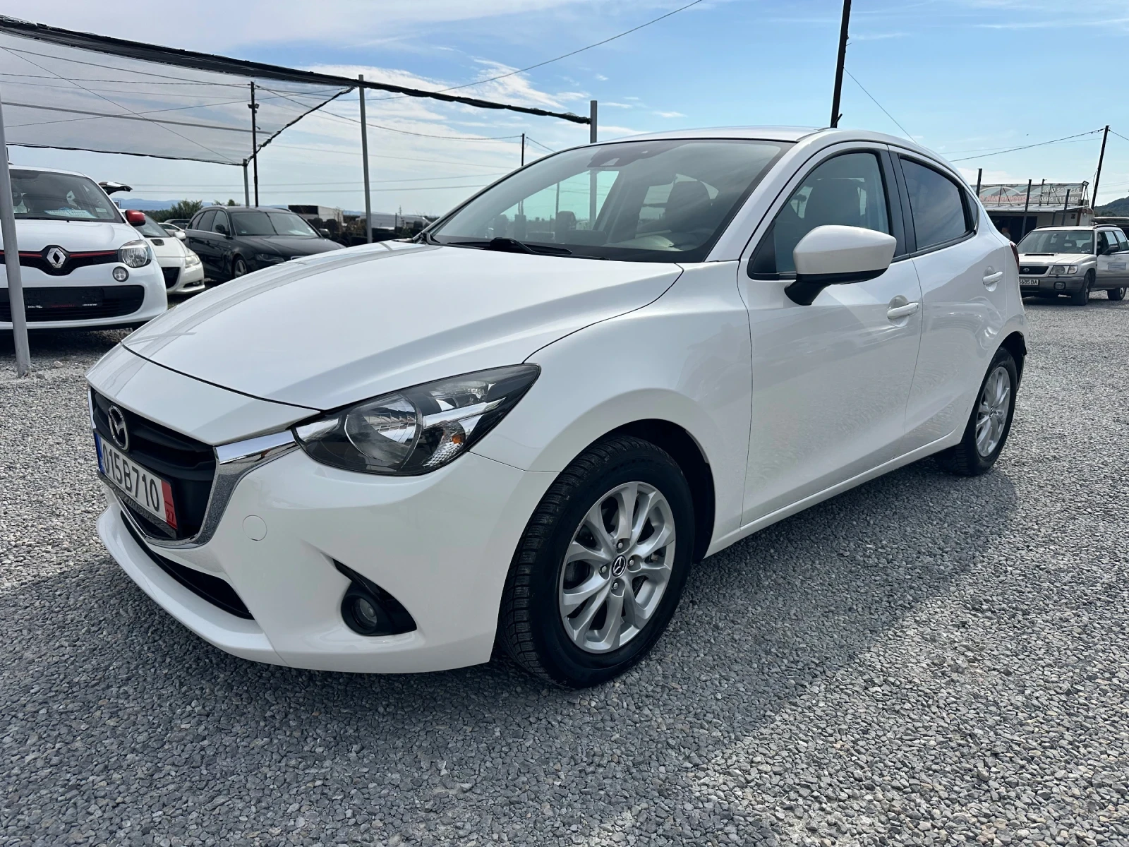 Mazda 2 1.5 i Skyacktiv Внос Швеицария, снимка 3 - Автомобили и джипове - 53945695