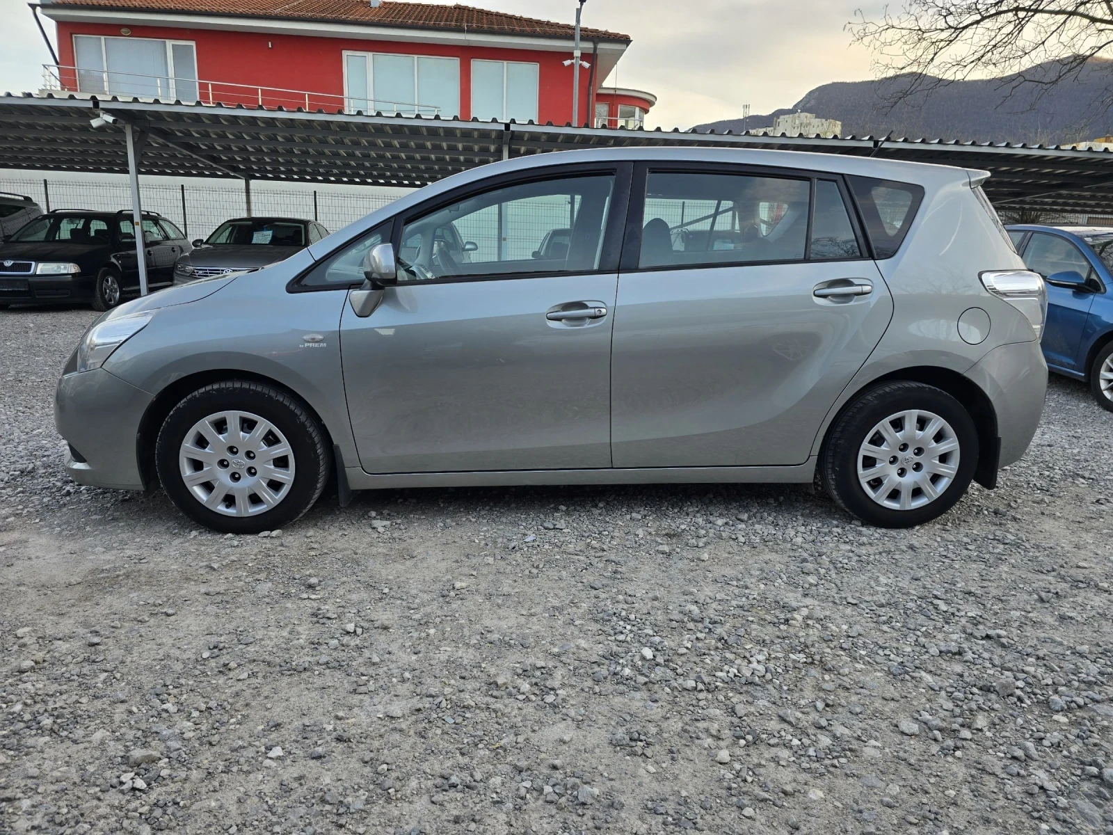 Toyota Corolla verso 2.0D4-D | Mobile.bg � ����������� 5