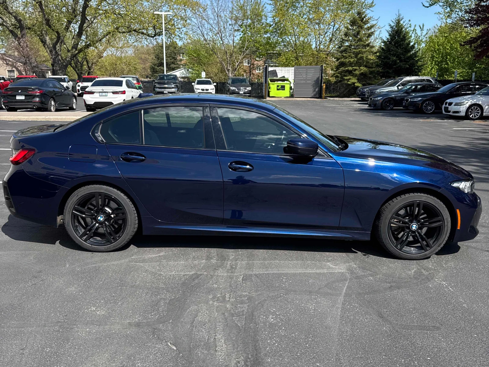 BMW 330 i xDrive* * M-PACK* * CARFAX* * , снимка 2 - Автомобили и джипове - 54421041