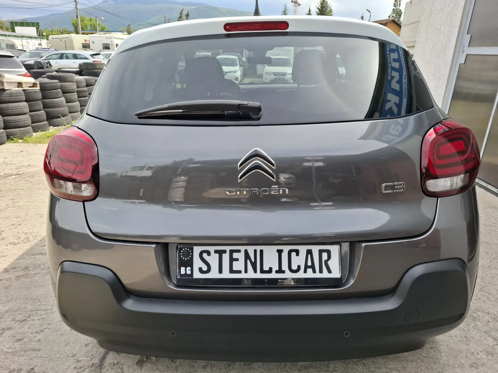 Citroen C3 1.2 PureTech Shine, снимка 7 - Автомобили и джипове - 54612042