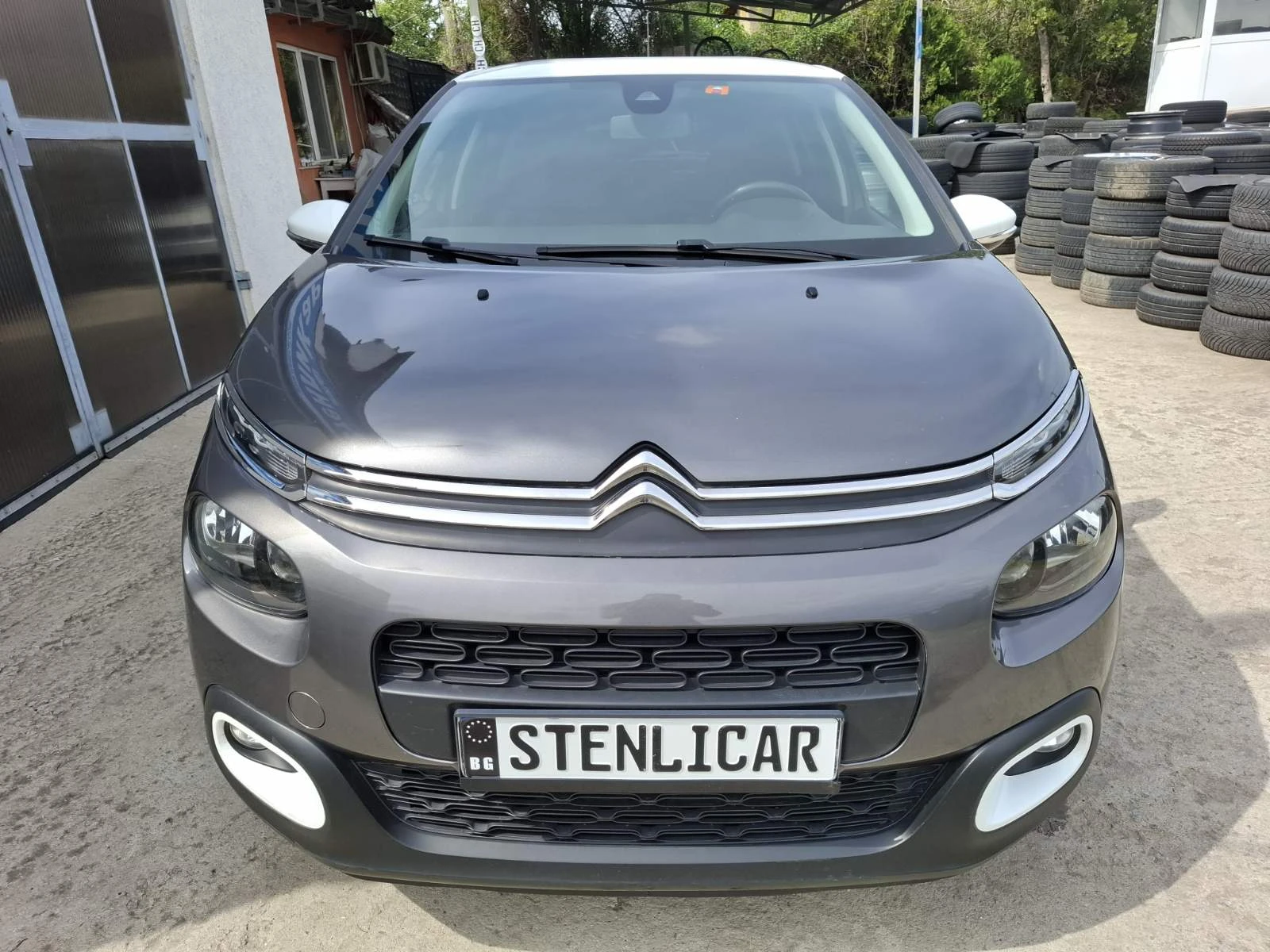 Citroen C3 1.2 PureTech Shine, снимка 4 - Автомобили и джипове - 54612042